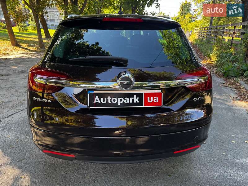 Универсал Opel Insignia 2014 в Киеве