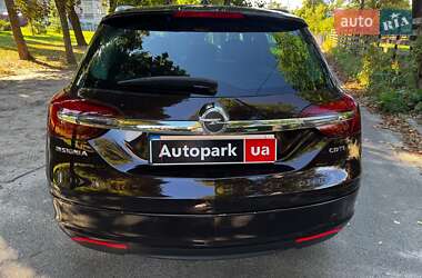 Универсал Opel Insignia 2014 в 