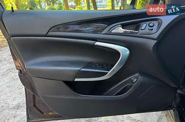Универсал Opel Insignia 2014 в 