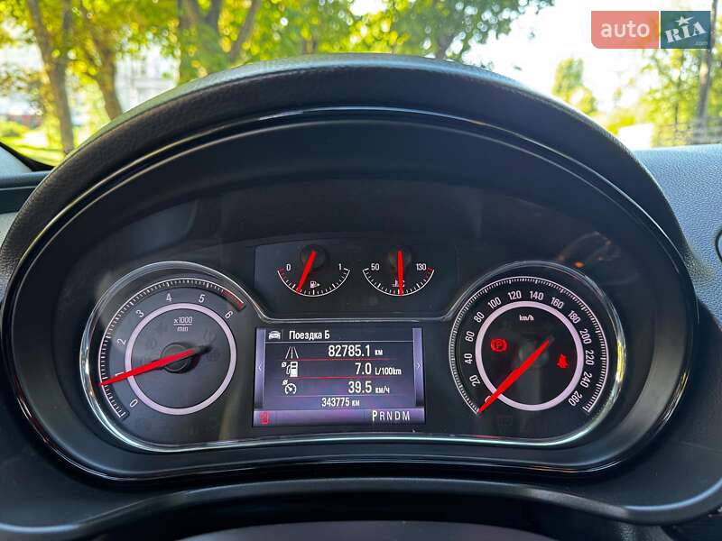 Универсал Opel Insignia 2014 в Киеве
