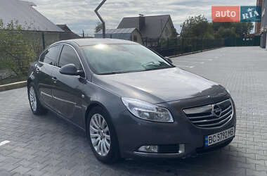 Седан Opel Insignia 2010 в Хмельницькому