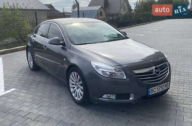 Седан Opel Insignia 2010 в 