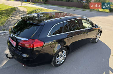 Универсал Opel Insignia 2009 в 