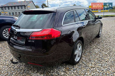 Универсал Opel Insignia 2011 в 