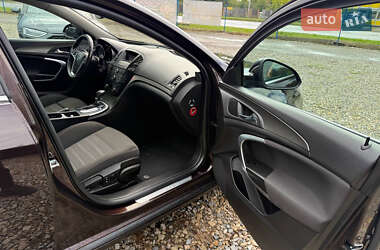 Универсал Opel Insignia 2011 в 