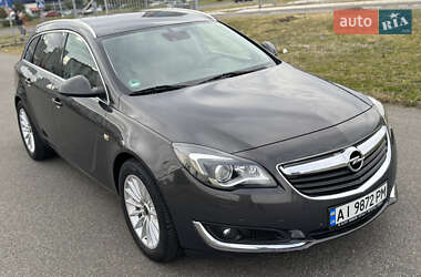 Универсал Opel Insignia 2015 в 