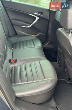 Универсал Opel Insignia 2015 в 