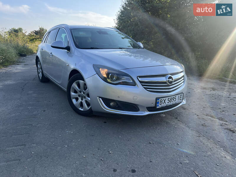 Универсал Opel Insignia 2014 в 