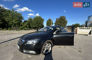 Седан Opel Insignia 2011 в Любаре