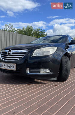 Універсал Opel Insignia 2009 в Сарнах