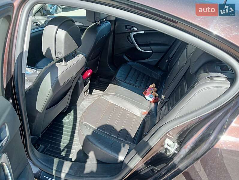 Ліфтбек Opel Insignia 2015 в Кривому Розі