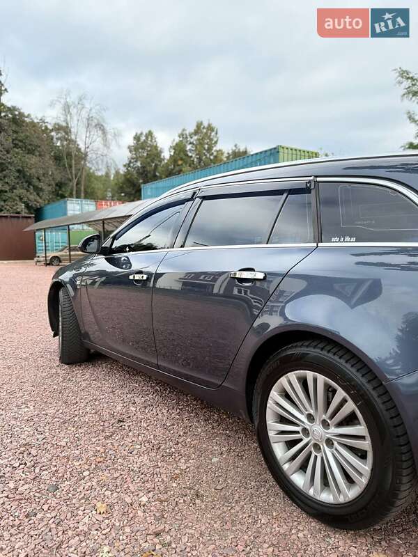 Универсал Opel Insignia 2009 в Ирпене