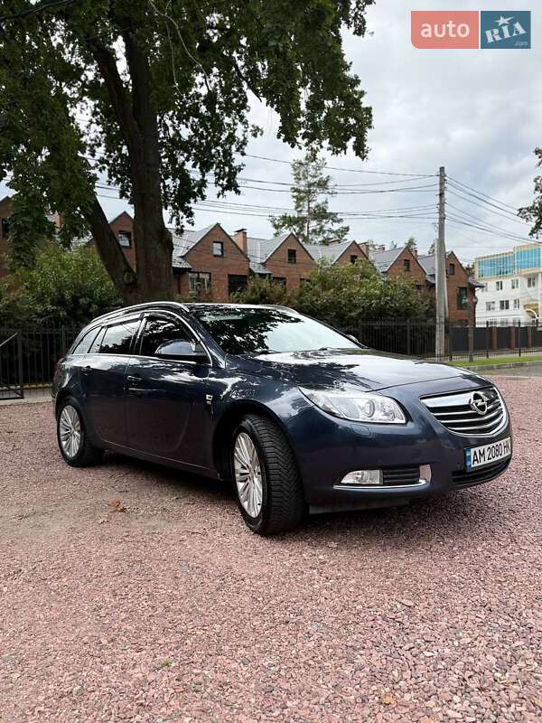 Универсал Opel Insignia 2009 в Ирпене