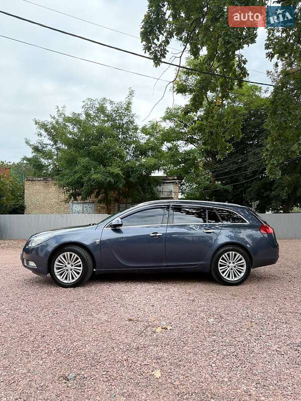 Универсал Opel Insignia 2009 в Ирпене