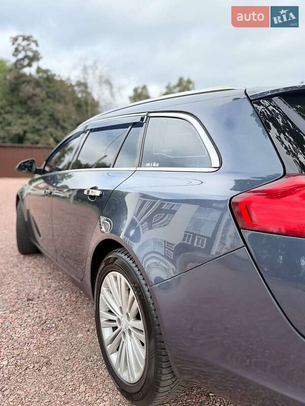 Универсал Opel Insignia 2009 в Ирпене