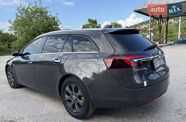 Универсал Opel Insignia 2015 в 