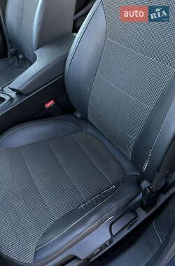 Универсал Opel Insignia 2010 в 