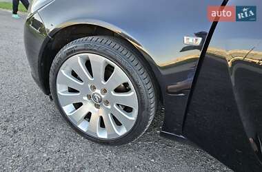 Седан Opel Insignia 2009 в 