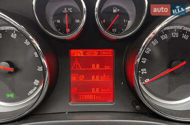Седан Opel Insignia 2014 в 