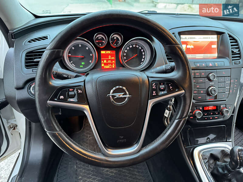 Седан Opel Insignia 2012 в Полтаве фото 13 Седан Opel Insignia 2012 в Полтаве