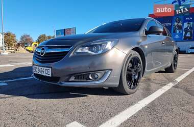 Універсал Opel Insignia 2015 в Рівному