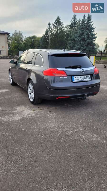 Универсал Opel Insignia 2010 в Луцке
