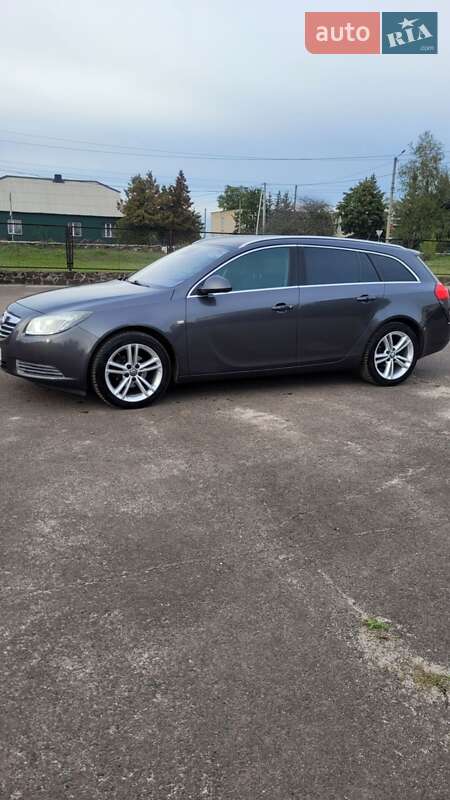 Универсал Opel Insignia 2010 в Луцке