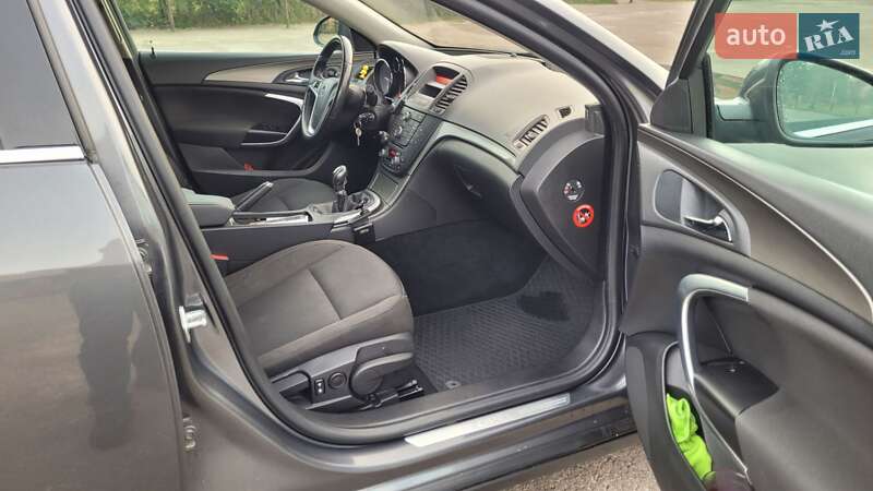 Универсал Opel Insignia 2010 в Луцке
