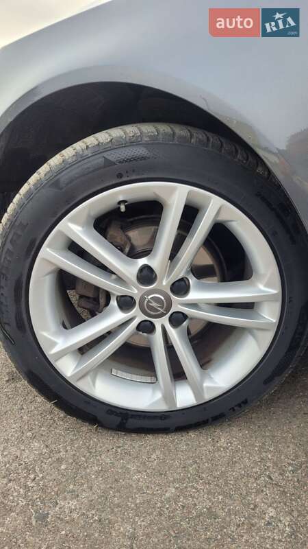 Универсал Opel Insignia 2010 в Луцке