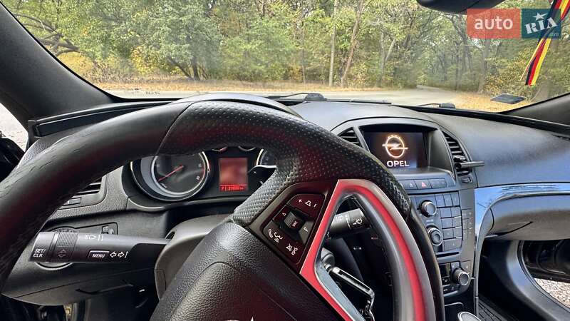 Универсал Opel Insignia 2012 в Новомосковске