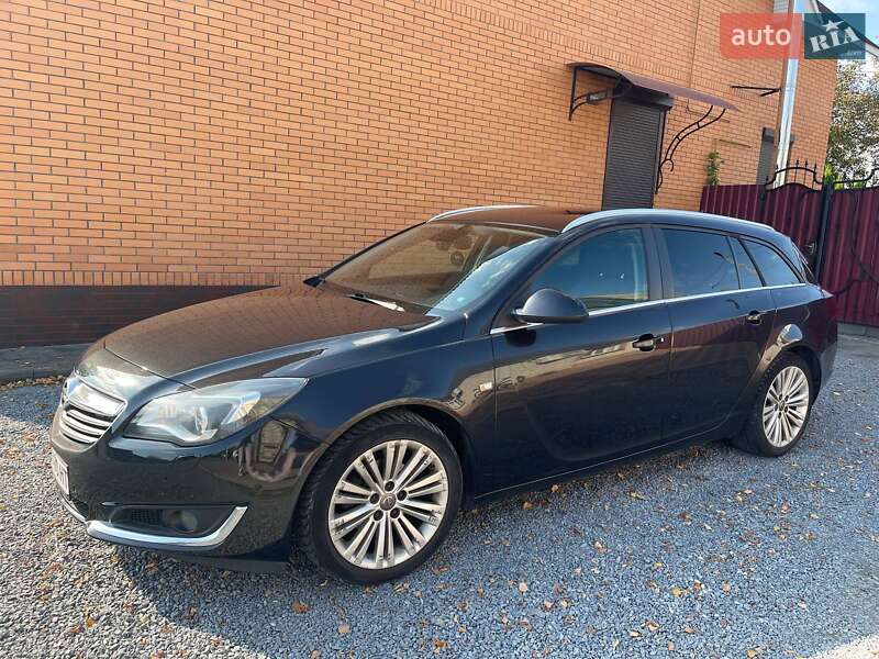 Універсал Opel Insignia 2015 в Звягелі