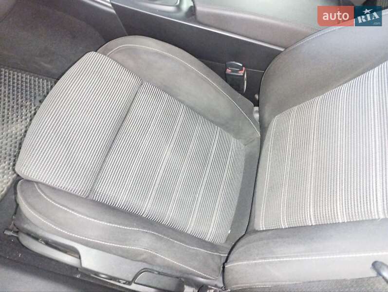 Універсал Opel Insignia 2011 в Прилуках