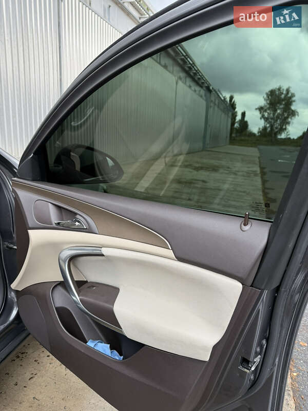 Ліфтбек Opel Insignia 2009 в Києві