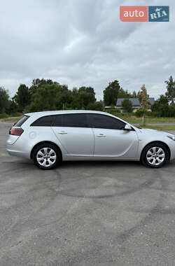 Универсал Opel Insignia 2016 в 