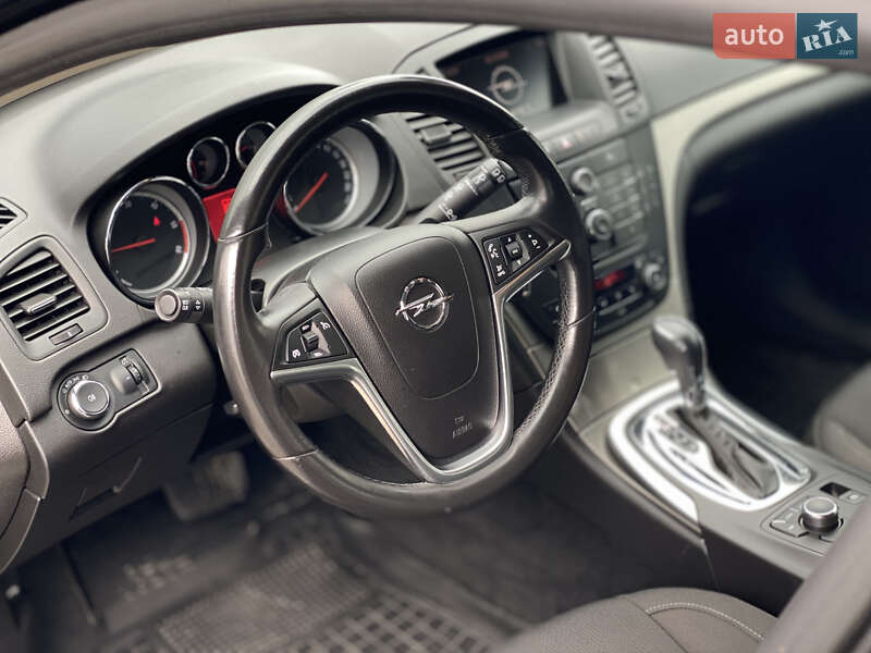 Универсал Opel Insignia 2011 в Луцке