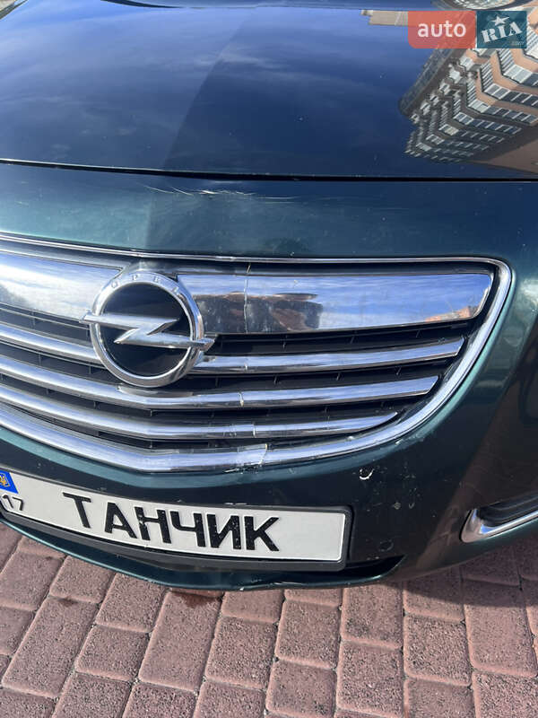 Універсал Opel Insignia 2012 в Черкасах
