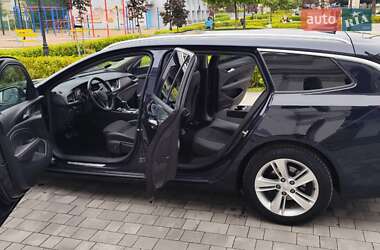 Универсал Opel Insignia 2018 в 
