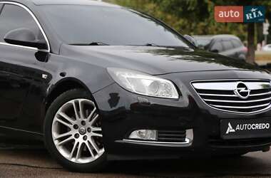 Седан Opel Insignia 2009 в  фото 4 Седан Opel Insignia 2009 в