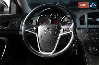 Седан Opel Insignia 2009 в  фото 15 Седан Opel Insignia 2009 в