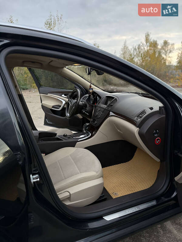Універсал Opel Insignia 2010 в Києві