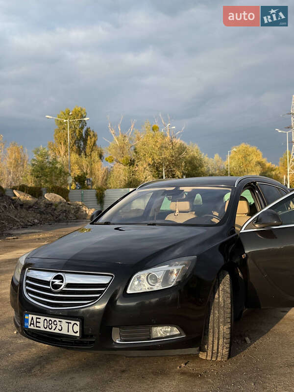Універсал Opel Insignia 2010 в Києві