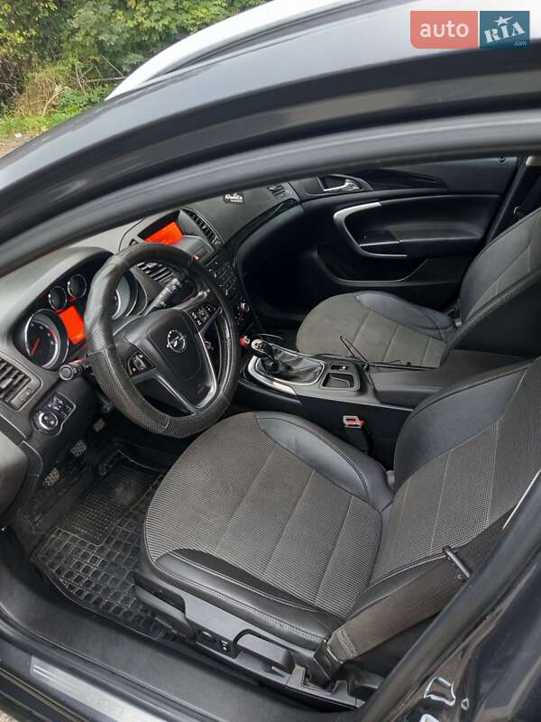 Універсал Opel Insignia 2010 в Кременці