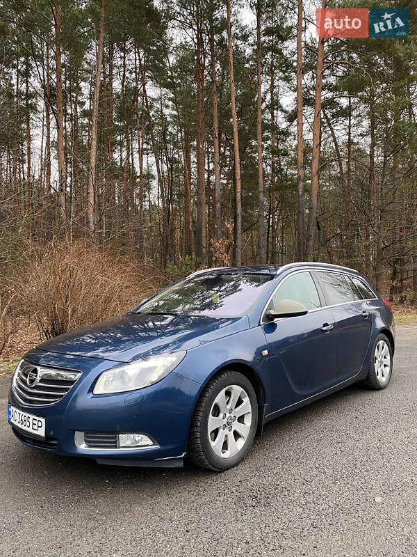 Универсал Opel Insignia 2010 в Львове