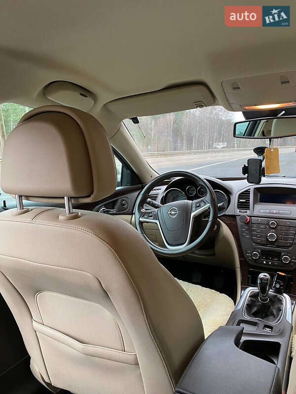 Универсал Opel Insignia 2010 в Львове