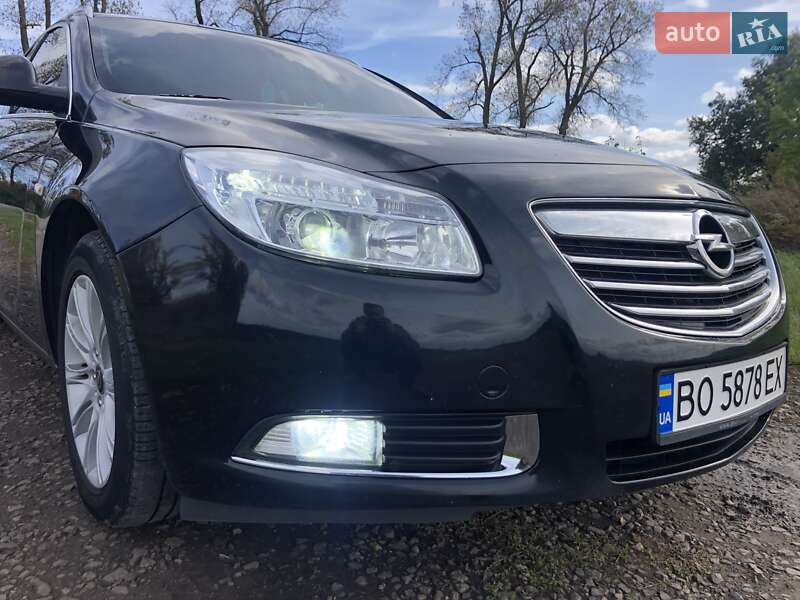 Універсал Opel Insignia 2012 в Тернополі