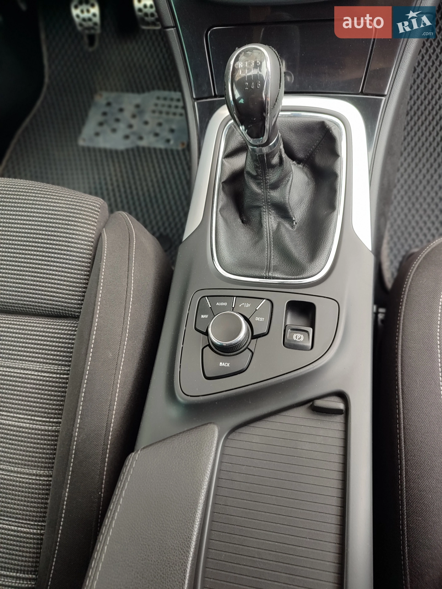 2012 Opel Insignia - мініатюра 14