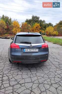 Универсал Opel Insignia 2009 в 