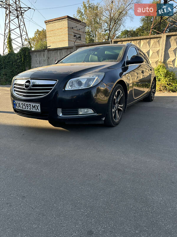 Универсал Opel Insignia 2009 в Киеве