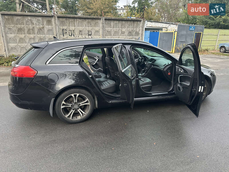 Универсал Opel Insignia 2009 в Киеве