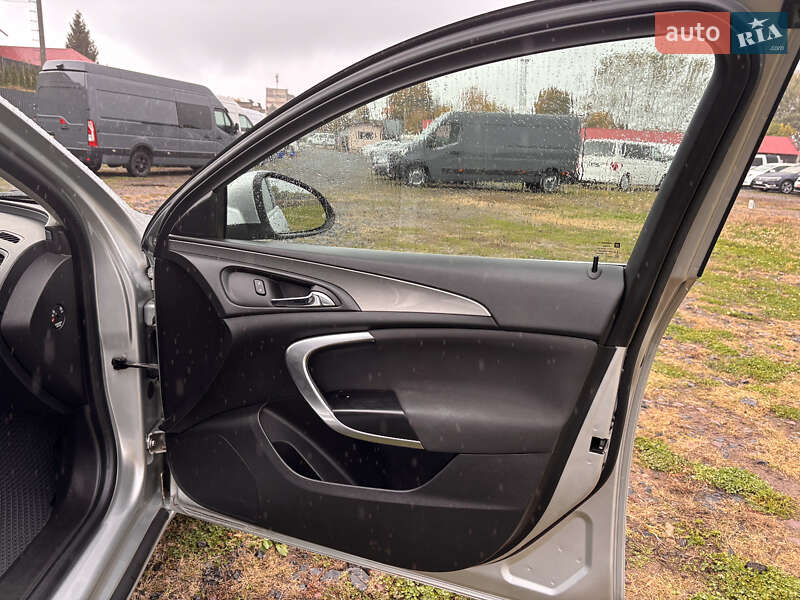 Універсал Opel Insignia 2014 в Луцьку